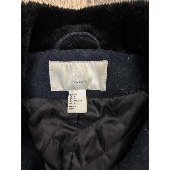 H&M Wool Blend Jacket with Faux Fur Collar - Picture 2 of 6